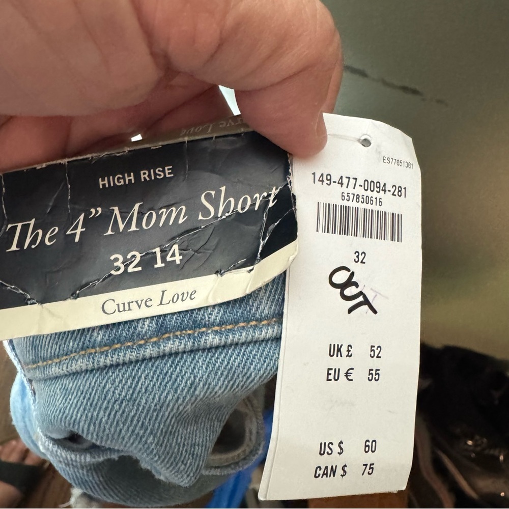 Abercrombie & Fitch NWT Women’s 4” Mom Shorts High Rise Curve Love Size 32/14‎ - Picture 6 of 7